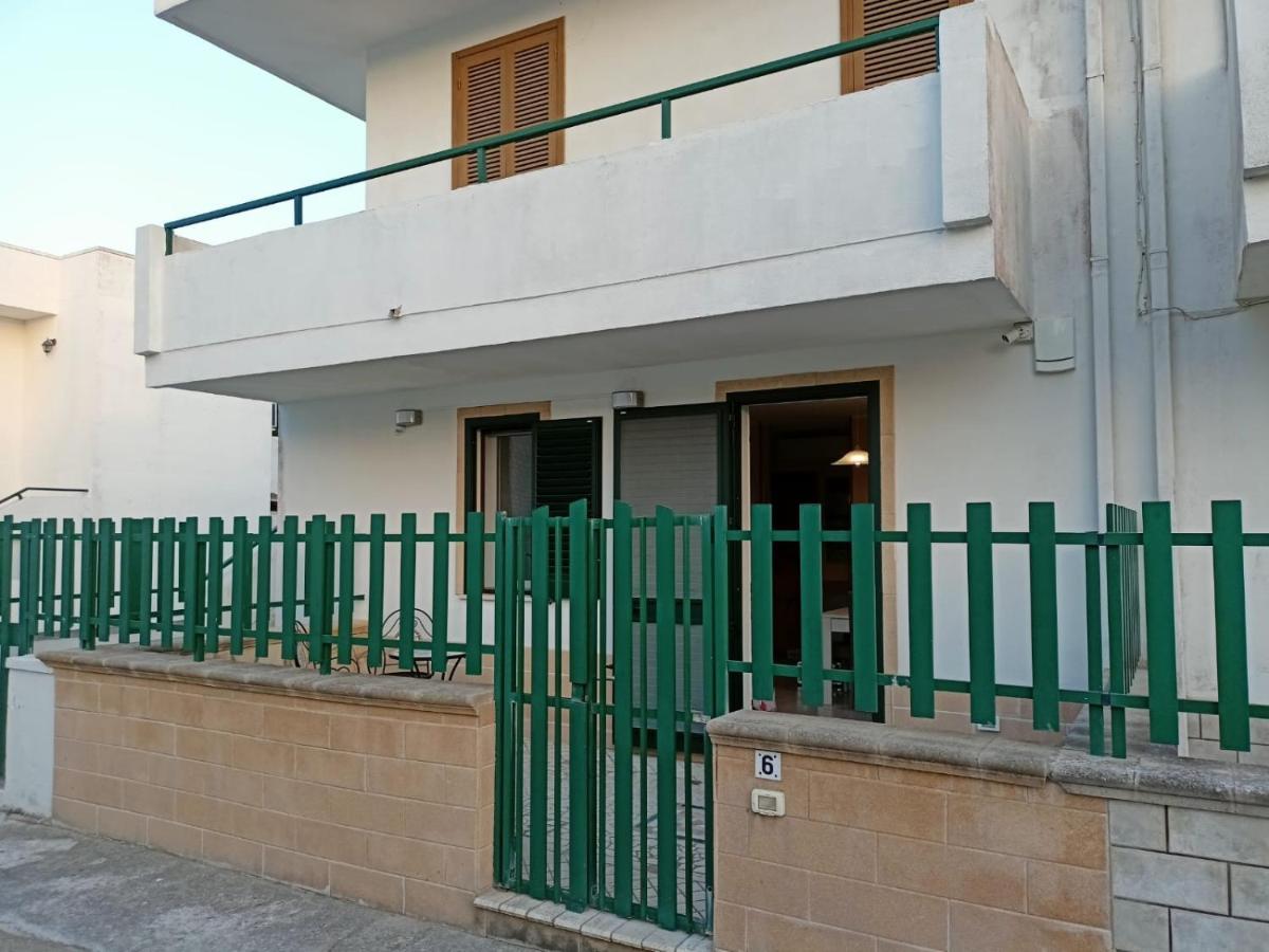 Villetta Poesia 50 M Dal Mare Con Giardino E Parcheggio Torre dell'Orso Exterior photo